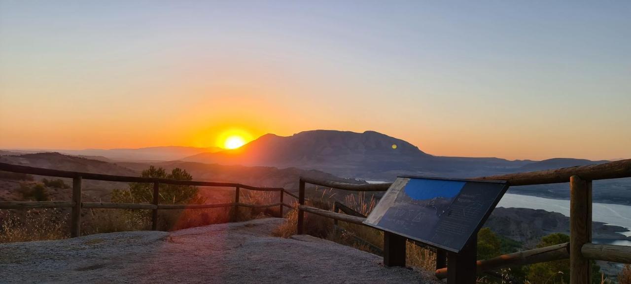 Apartamentos Rurales Mirador Del Negratin Cuevas del Campo Esterno foto